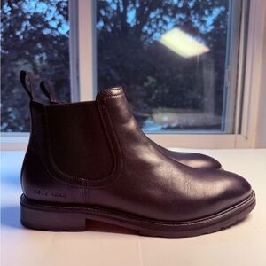 COLE HAAN MENS BLACK BERKSHIRE LUG CHELSEA BOOT SIZE 8 MEDIUM